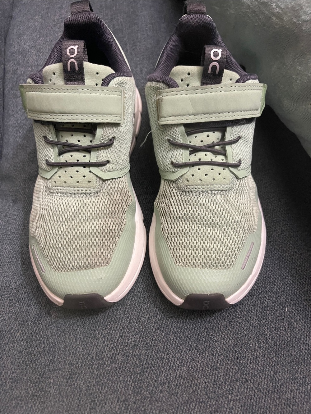 On Cloud Kids Play (Little Kid) size 13 - Picture 3 of 16